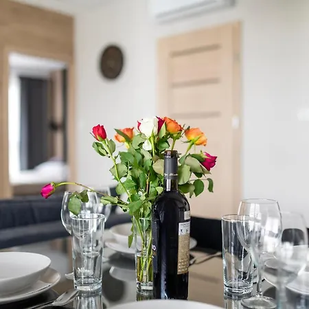 Easy Rent - Kompozytorow Old Town View Apartment